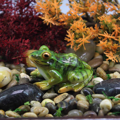 2Pcs Resin frogs for outdoor home decoration